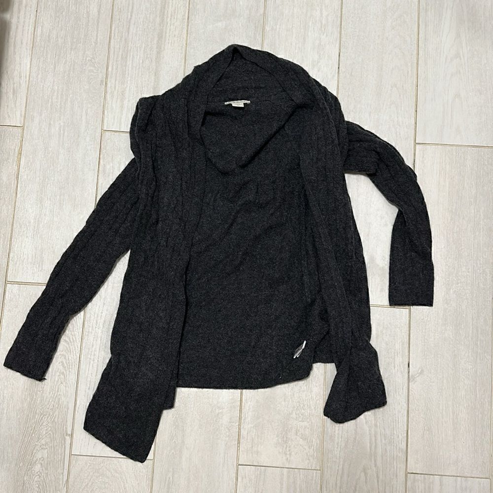 White and Warren Small Cableknit cashmere cardigan.
